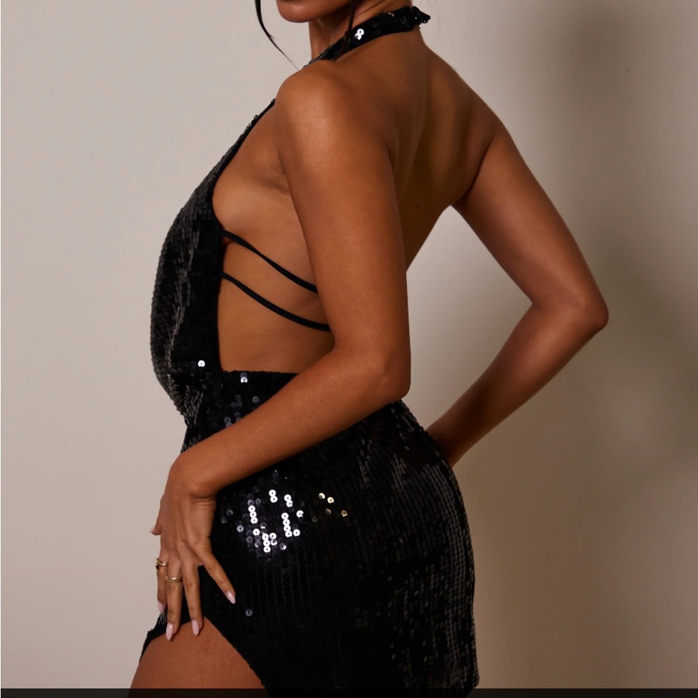 The deep cowl sequin mini- Black sequin marsthelabel